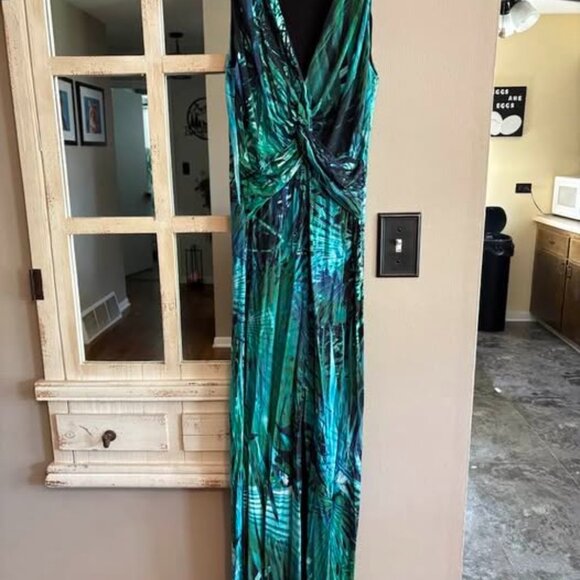 Elegant Marciano by Guess dress- Size Medium - Picture 1 of 1